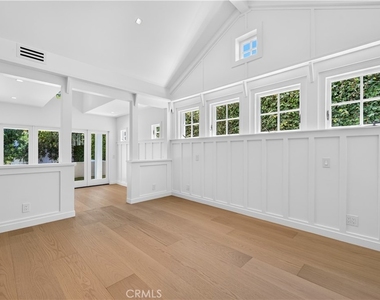 1312 Santanella - Photo Thumbnail 32