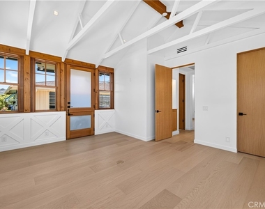 1312 Santanella - Photo Thumbnail 22