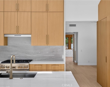 1312 Santanella - Photo Thumbnail 8