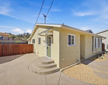 1677 Sandos Street - Photo Thumbnail 3