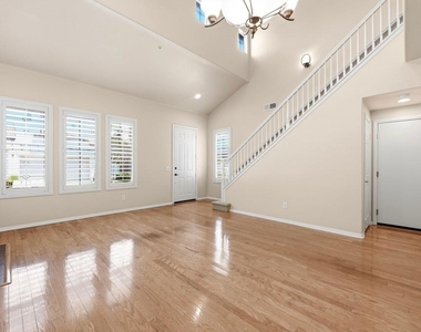 2031 Bravado Street - Photo Thumbnail 9