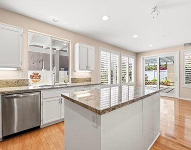 2031 Bravado Street - Photo Thumbnail 17
