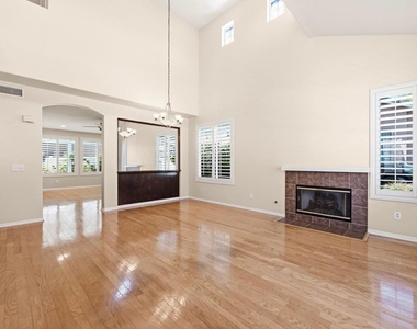 2031 Bravado Street - Photo Thumbnail 7