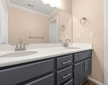 2031 Bravado Street - Photo Thumbnail 30