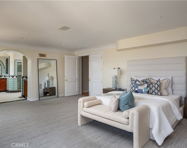24352 Santa Clara - Photo Thumbnail 14