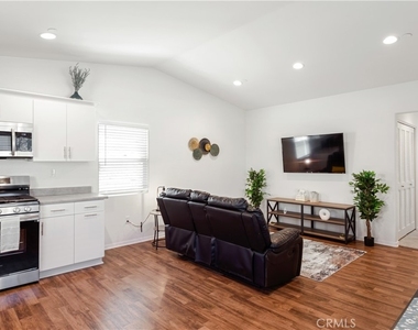 6877 N Curtis - Photo Thumbnail 6