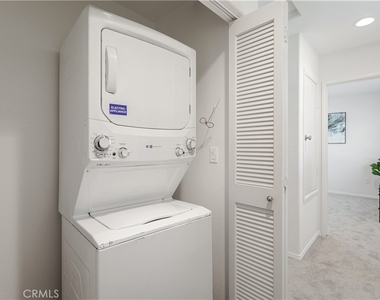 6877 N Curtis - Photo Thumbnail 13