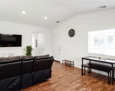 6877 N Curtis - Photo Thumbnail 7