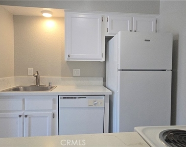 45200 Deep Canyon - Photo Thumbnail 6