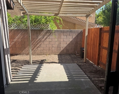 1004 S Mountain - Photo Thumbnail 5
