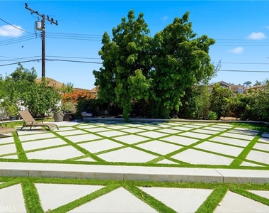 4563 Hempstead St - Photo Thumbnail 26