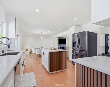 4563 Hempstead St - Photo Thumbnail 12