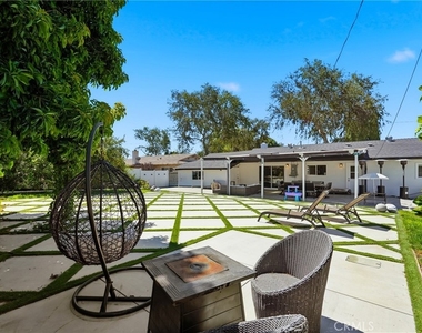 4563 Hempstead St - Photo Thumbnail 25