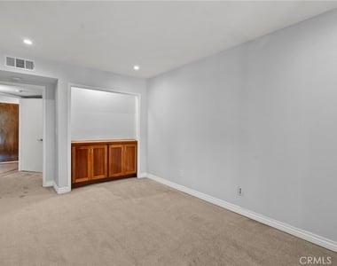 330 W California - Photo Thumbnail 7