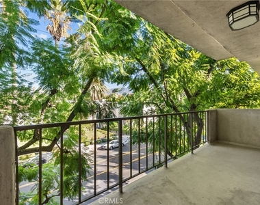 330 W California - Photo Thumbnail 5