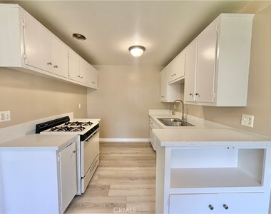 448 Terry Way - Photo Thumbnail 5