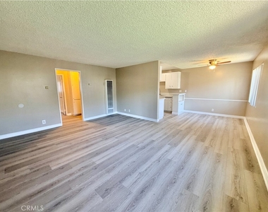 448 Terry Way - Photo Thumbnail 1