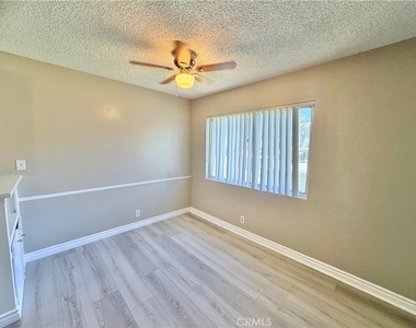 448 Terry Way - Photo Thumbnail 3