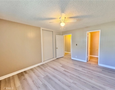 448 Terry Way - Photo Thumbnail 7