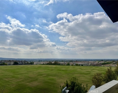 18670 Clubhouse Drive - Photo Thumbnail 2