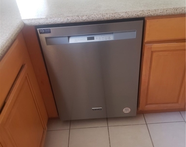 1509 S Marguerita Avenue - Photo Thumbnail 10
