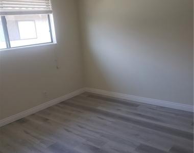 1509 S Marguerita Avenue - Photo Thumbnail 5