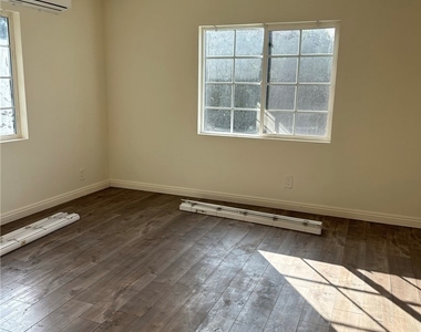 2609 Central - Photo Thumbnail 5