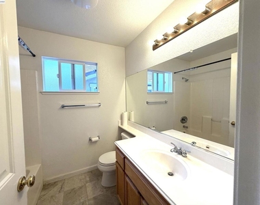 5168 Academy Rd - Photo Thumbnail 15
