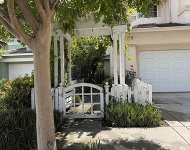5168 Academy Rd - Photo Thumbnail 1