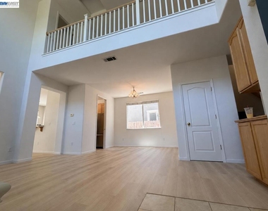 5168 Academy Rd - Photo Thumbnail 5