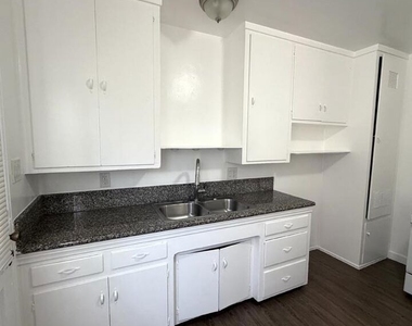 5113 W 20th Street - Photo Thumbnail 8
