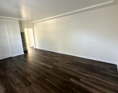 5113 W 20th Street - Photo Thumbnail 1