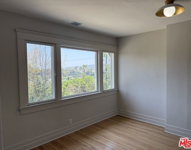 130 S Avenue 63 - Photo Thumbnail 15