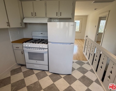130 S Avenue 63 - Photo Thumbnail 8
