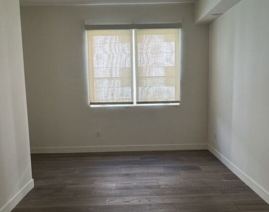 1234 Wilshire Boulevard - Photo Thumbnail 20