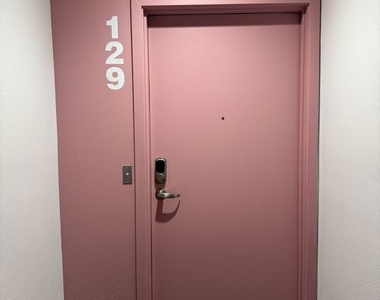 1234 Wilshire Boulevard - Photo Thumbnail 13