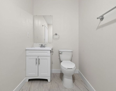 3436 Hunter Street - Photo Thumbnail 8