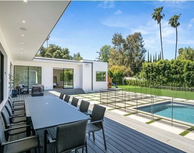20141 Wells Drive - Photo Thumbnail 33