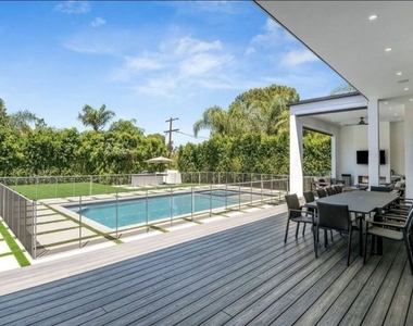 20141 Wells Drive - Photo Thumbnail 36