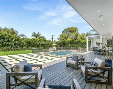 20141 Wells Drive - Photo Thumbnail 38