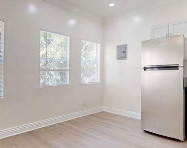 507 Loma - Photo Thumbnail 6