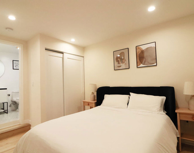 944 N San Vicente Boulevard - Photo Thumbnail 10