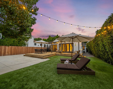 6537 Moore Drive - Photo Thumbnail 42