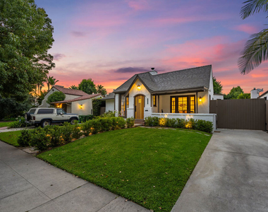 6537 Moore Drive - Photo Thumbnail 37