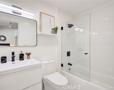 1856 W 14th Street - Photo Thumbnail 7