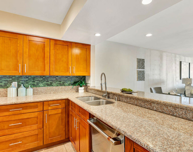 1900 Vine Street - Photo Thumbnail 7