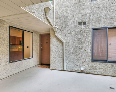 1900 Vine Street - Photo Thumbnail 28