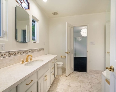 4645 Petit Avenue - Photo Thumbnail 10