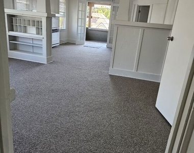 1665 W 12th Place - Photo Thumbnail 4