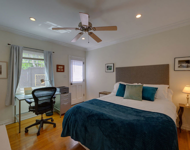 8704 Ashcroft Avenue - Photo Thumbnail 16